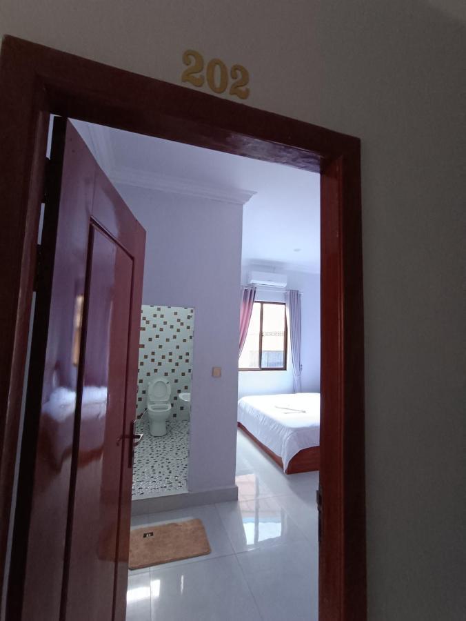 Hotel Orchid 101 Kampot Esterno foto