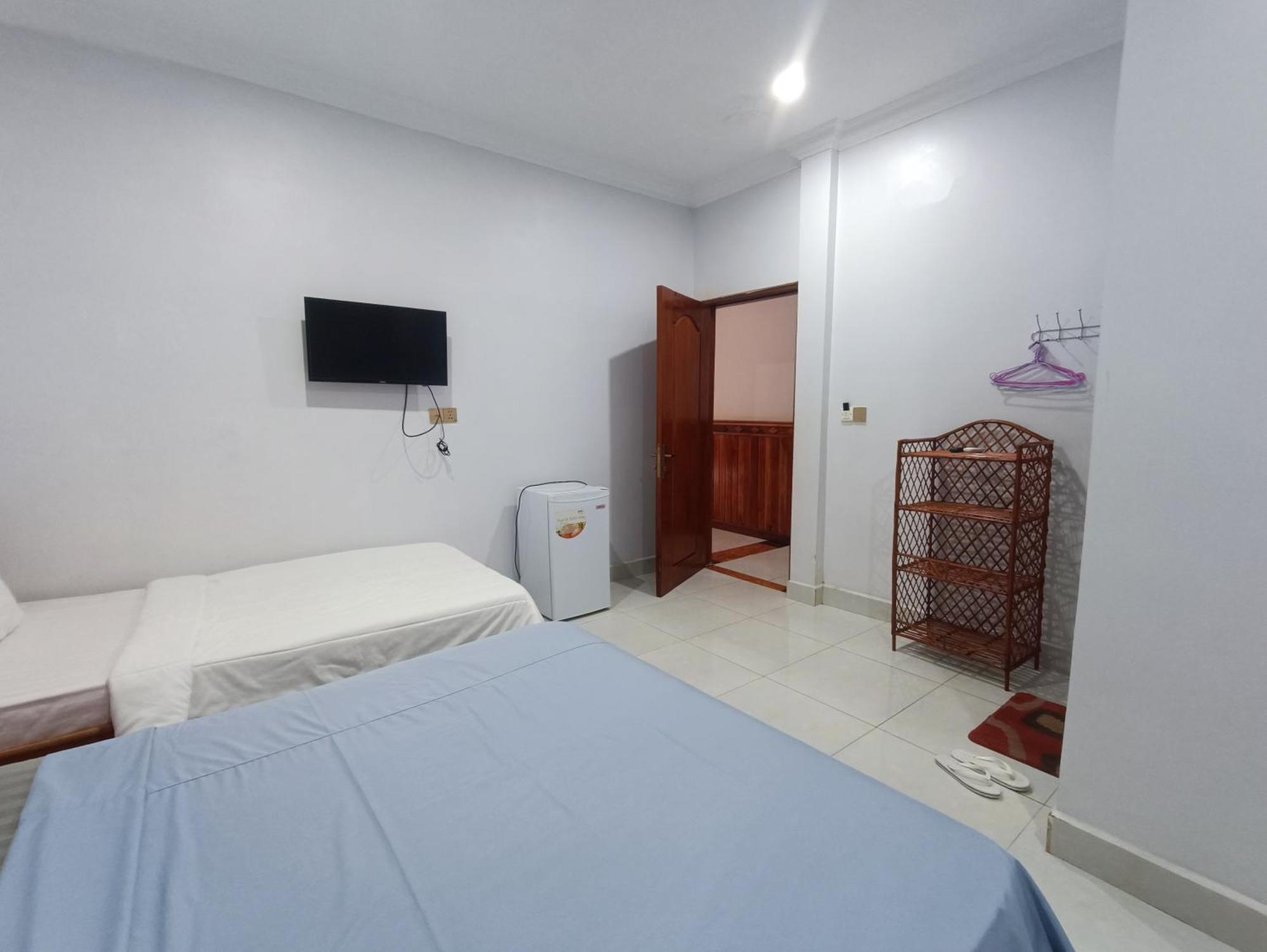 Hotel Orchid 101 Kampot Esterno foto