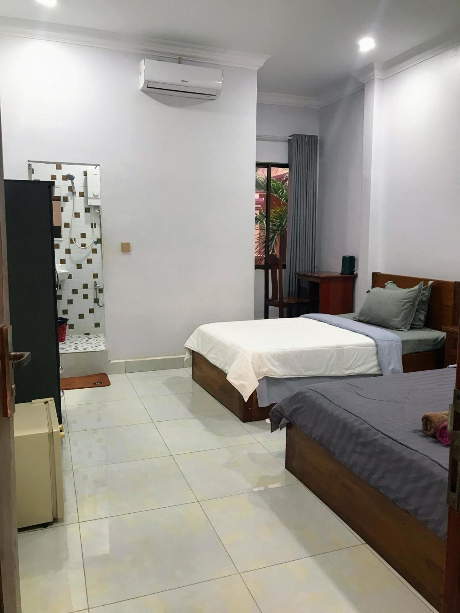 Hotel Orchid 101 Kampot Esterno foto