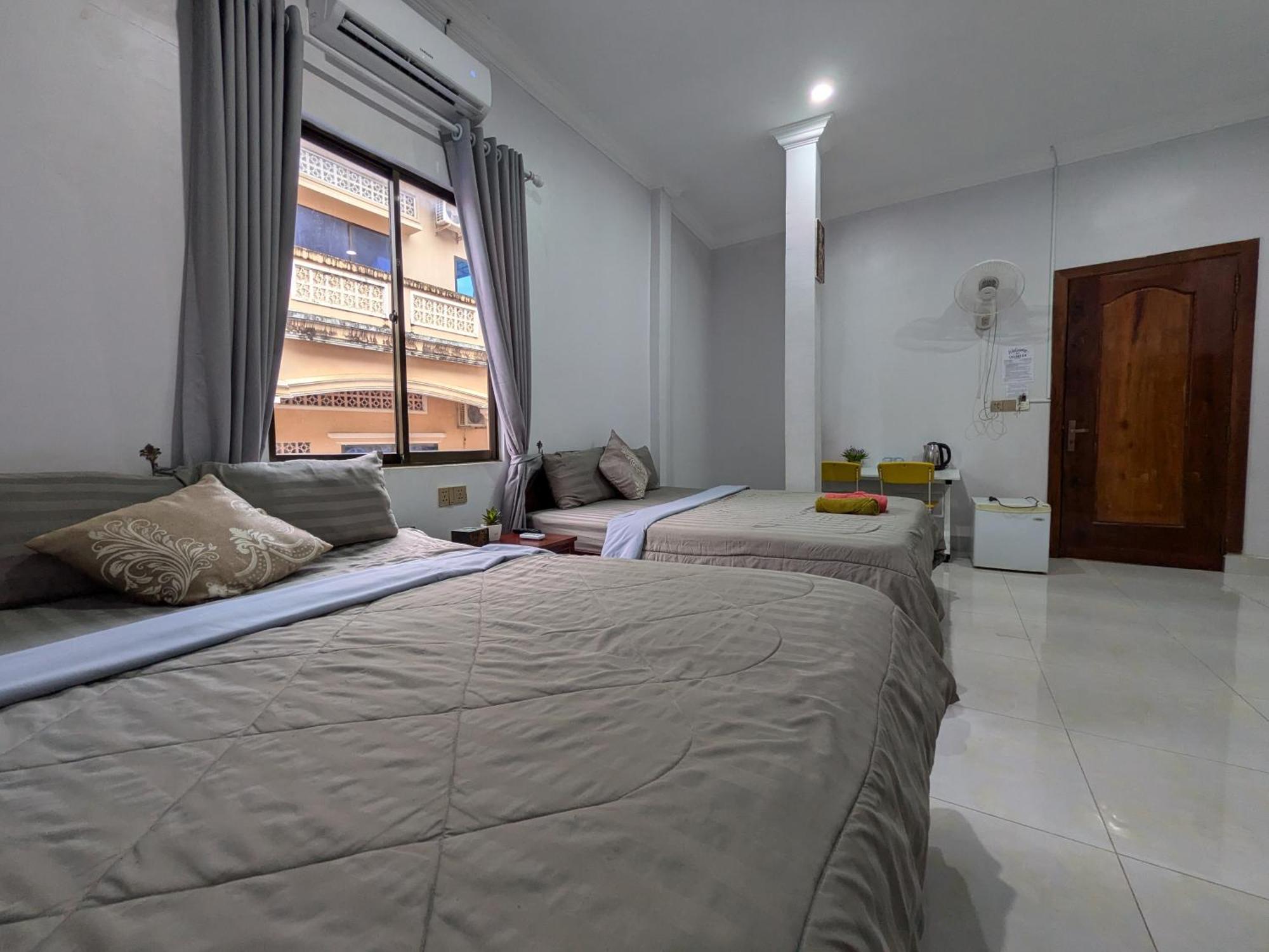 Hotel Orchid 101 Kampot Esterno foto