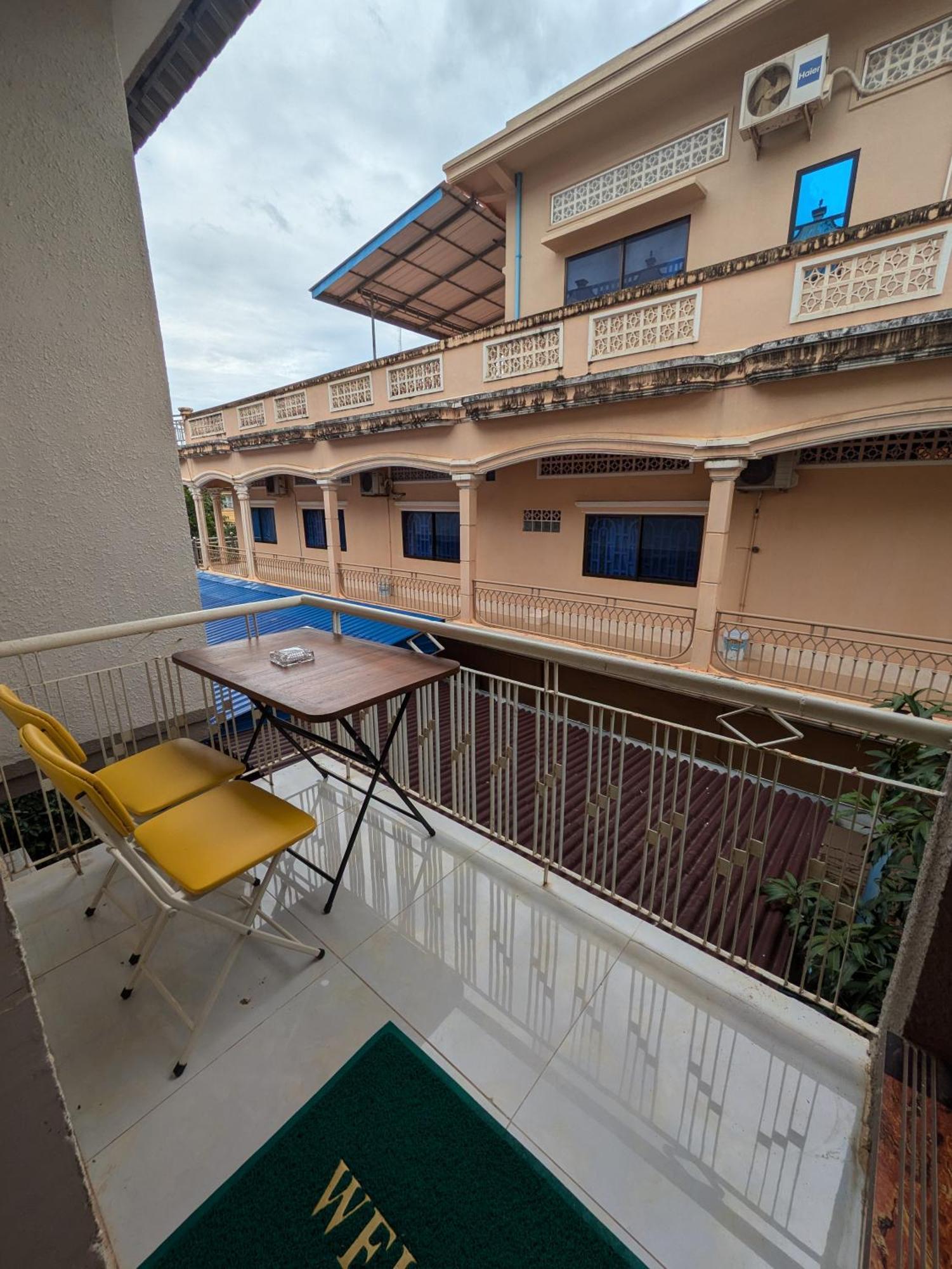 Hotel Orchid 101 Kampot Esterno foto