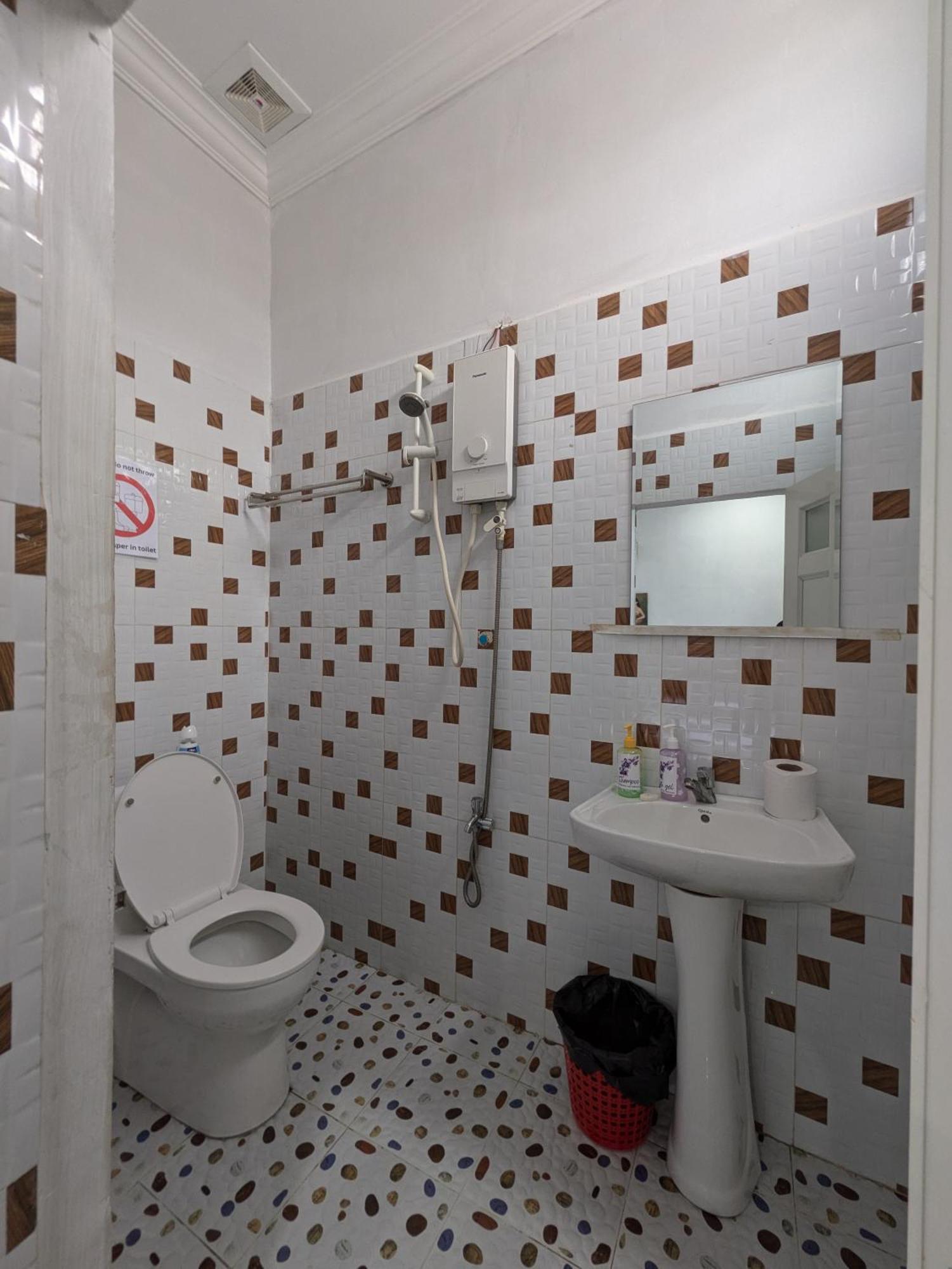 Hotel Orchid 101 Kampot Esterno foto